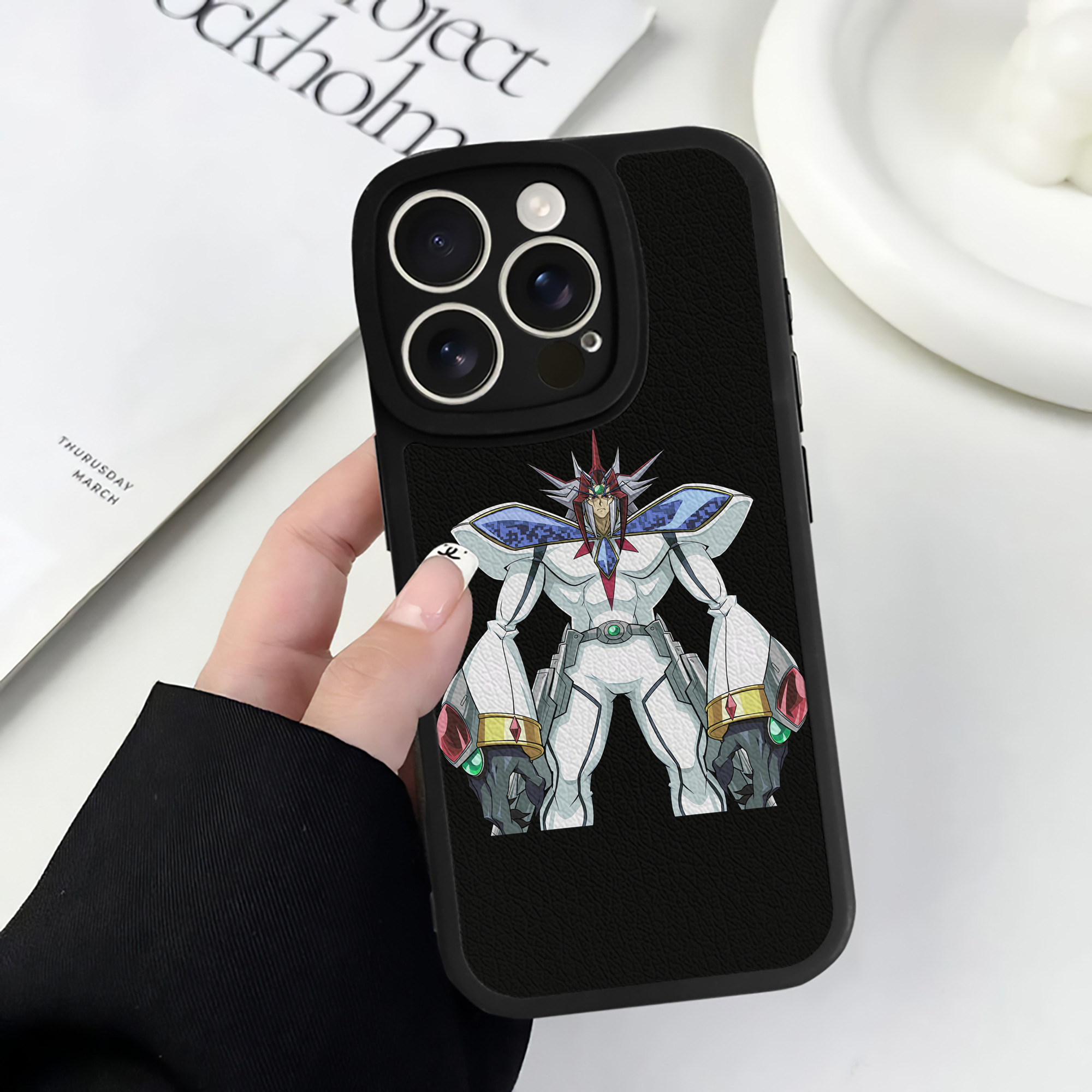 （画像用） 遊☆戯☆王 Yu-Gi-Oh! 【iPhone 16シリーズ対応】シリコンスマホケース（レザー調） 材質：シリコン